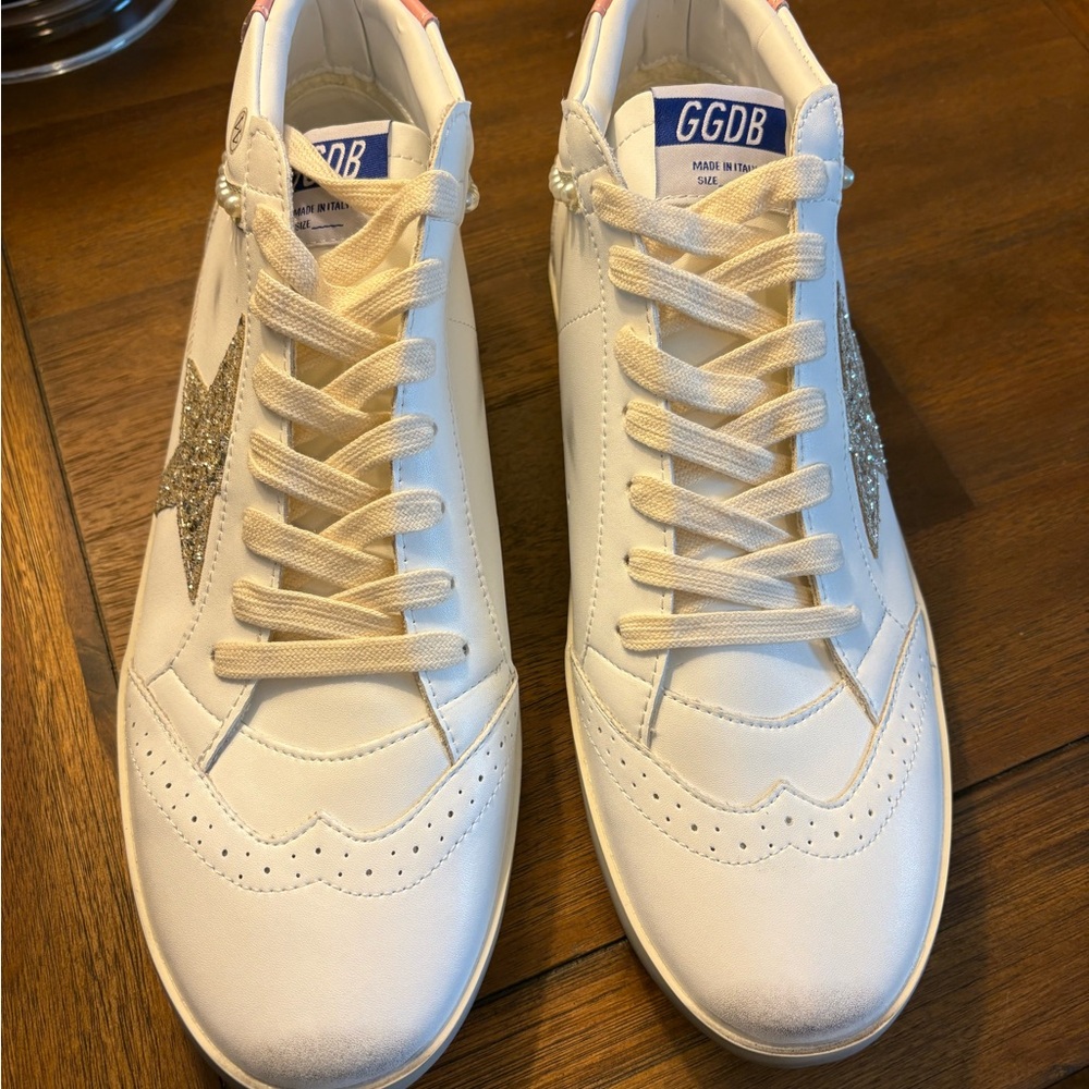 Look-A-Likes for a popular brand - White Sneakers with Glitter Star